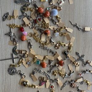 Assorted Women’s Bag Charms - single charm bag charms  silver and gold lot of 50